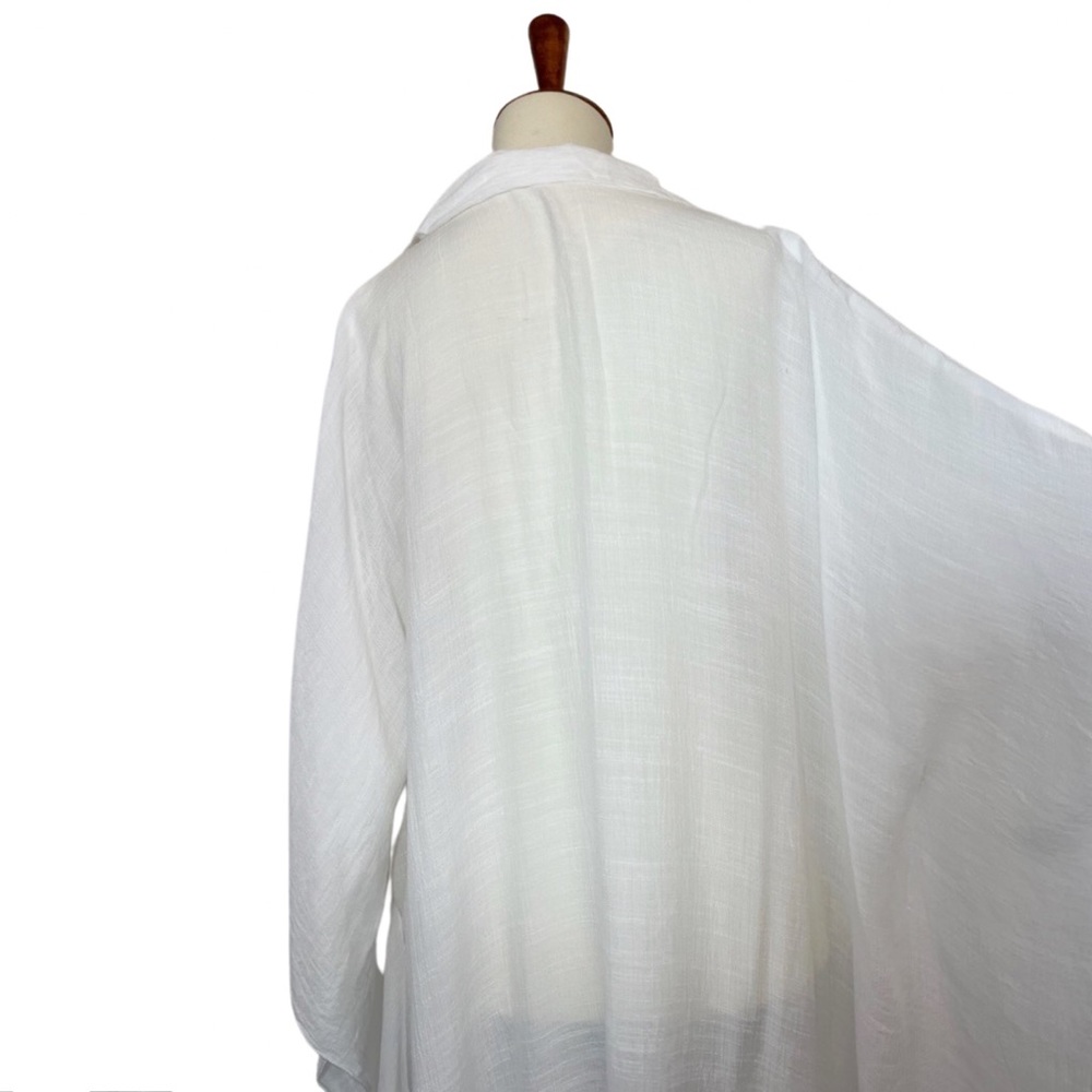 Flowing White Button Down Kimono Beach Coverup - Picture 13 of 15
